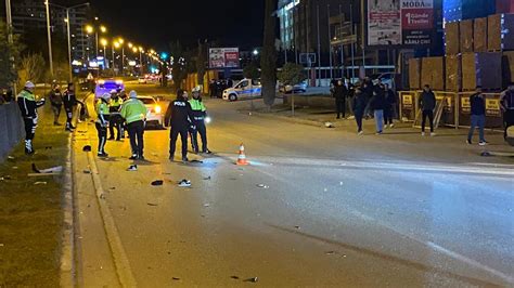 Tokat''ta otomobilin çarptığı motosikletteki 2 kişi ağır yaralanarak hastaneye kaldırıldı